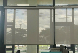RÈM CUỐN LƯỚI DÙNG MÔ TƠ TỰ ĐỘNG