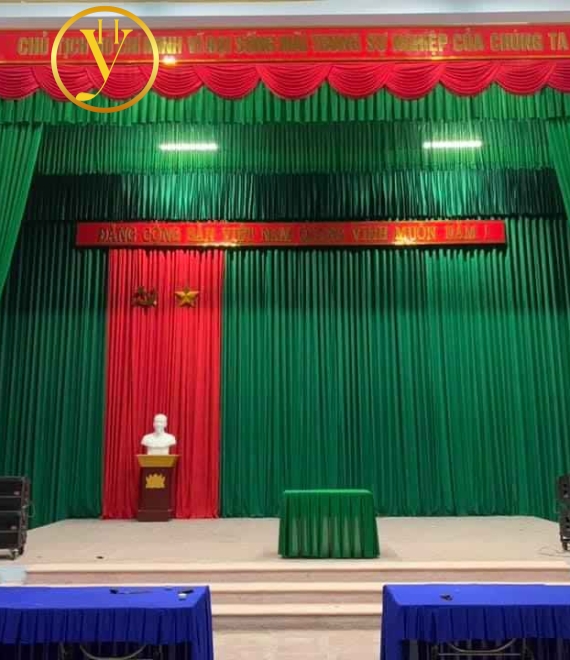 RÈM HỘI TRƯỜNG