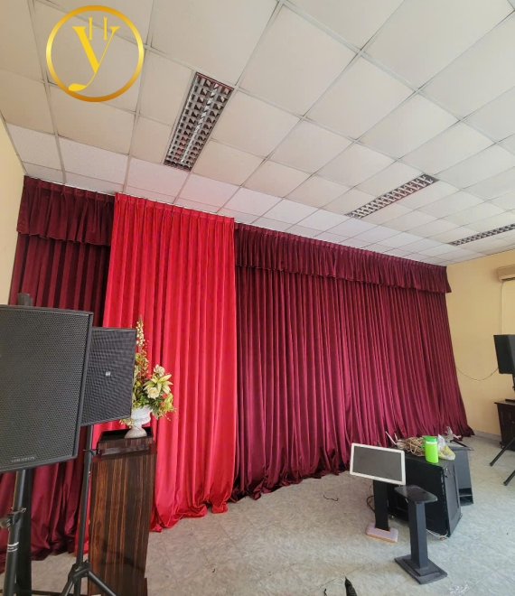 RÈM HỘI TRƯỜNG